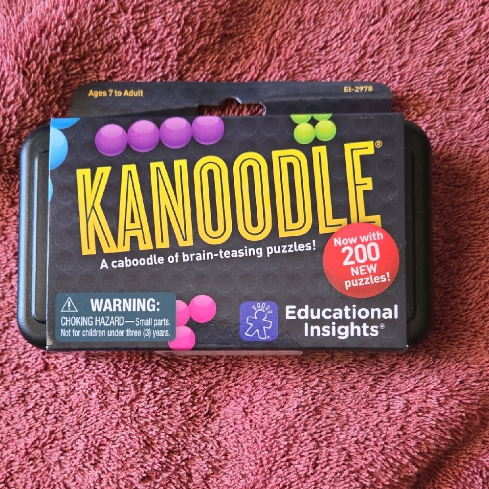 Kanoodle Brain-Teasing Puzzle - Black